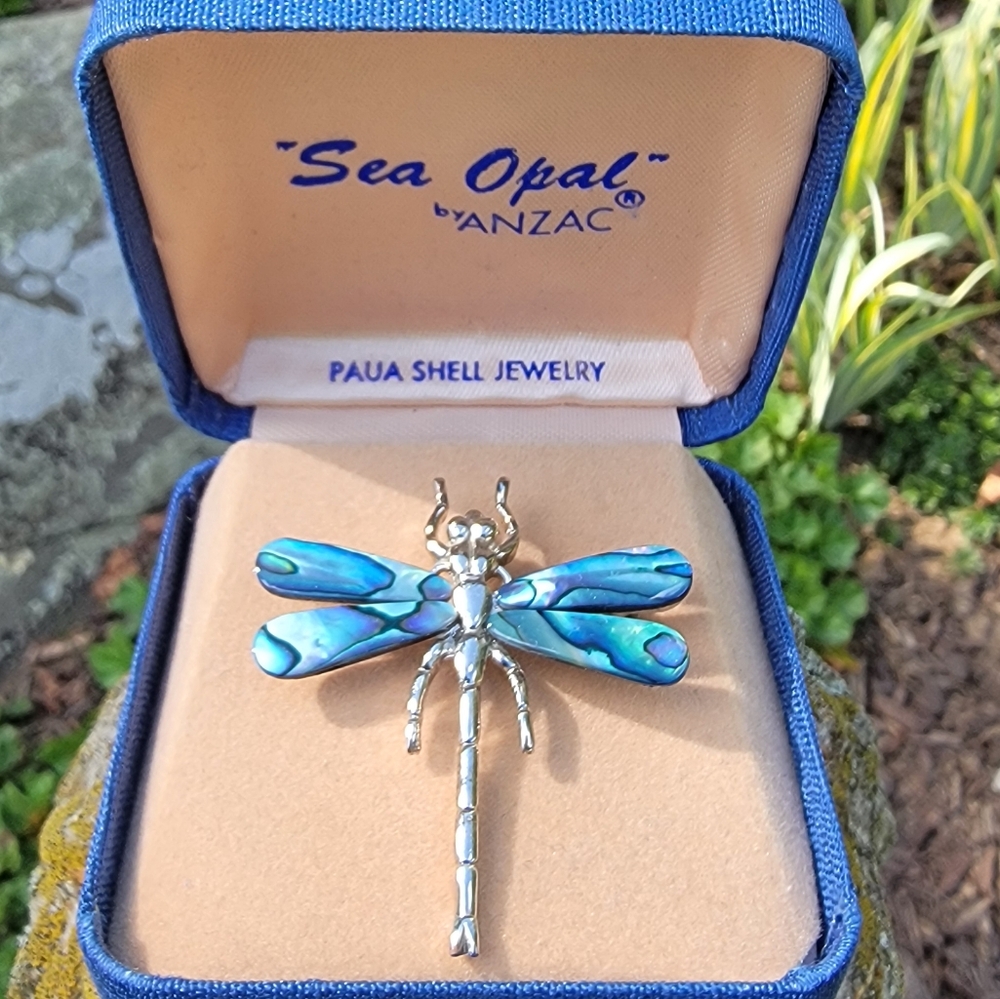 PAULA SHELL JEWELRY Sea Opal Dragonfly Brooch. - Picture 2 of 4